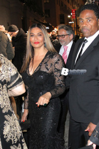 Tina Knowles introduces Lorraine Schwartz to a mystery man at Angel Ball