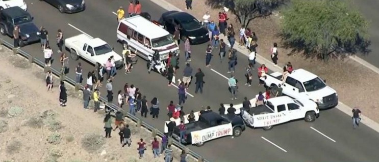Protesters Shut Down Major Highway To Trump Rally In Arizona