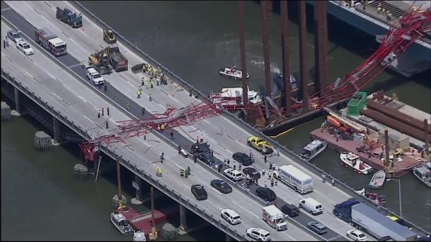 Huge Crane Collapses Onto New York Tappan Zee Bridge