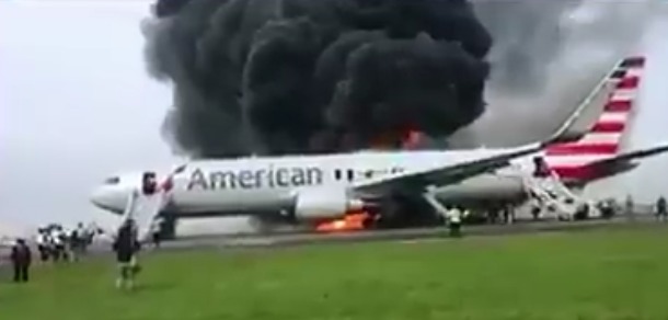 BREAKING NEWS: Plane Catches Fire At Chicago O'Hare Airport