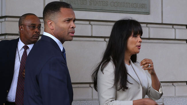 Trouble In Paradise: Jesse Jackson Jr. Files For Divorce From Wife Sandi Jackson