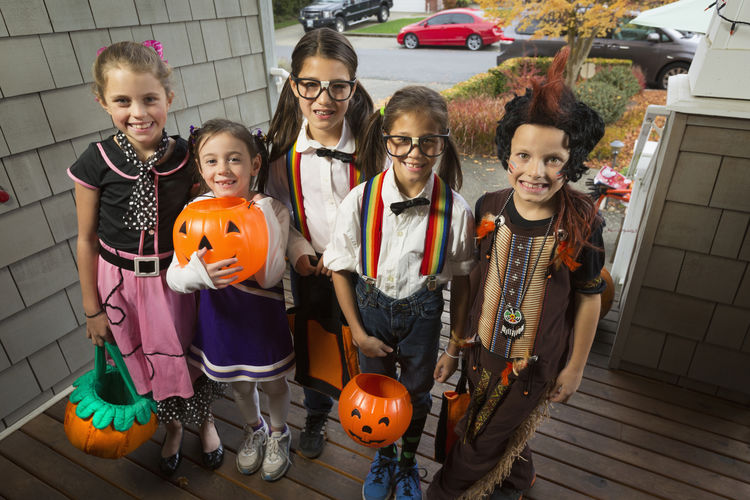 New Law In Canada Bans Kids Over 16 From Trick Or Treating, If Caught $200.00 Fine