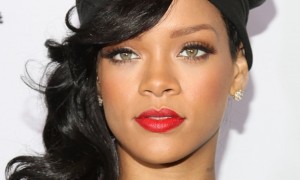 Brains & Beauty: Rihanna Has Acquired The Rights To The Master Recordings Of All Her Albums
