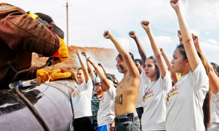 North Dakota Governor Orders Police To Cut Water Supply To Native Indians As Pipeline Protesters Crowd Grows In Numbers
