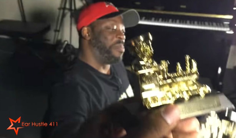 Tariq Nasheed Punks Tommy Sotomayor & Gives Him A Coon Award Live On Vlad TV