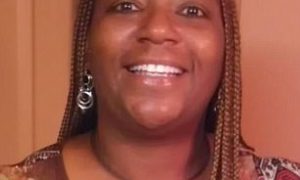 Woman Dies In American Airlines Bathroom Is Dragged Naked Down The Isle In Front Of 150 Horrified Passengers