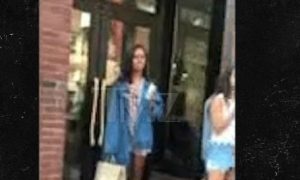 Woman Harasses Malia Obama At Harvard Trying To Force Her Into Taking A Photo, Malia Tells Her, "I Am Not An Animal"