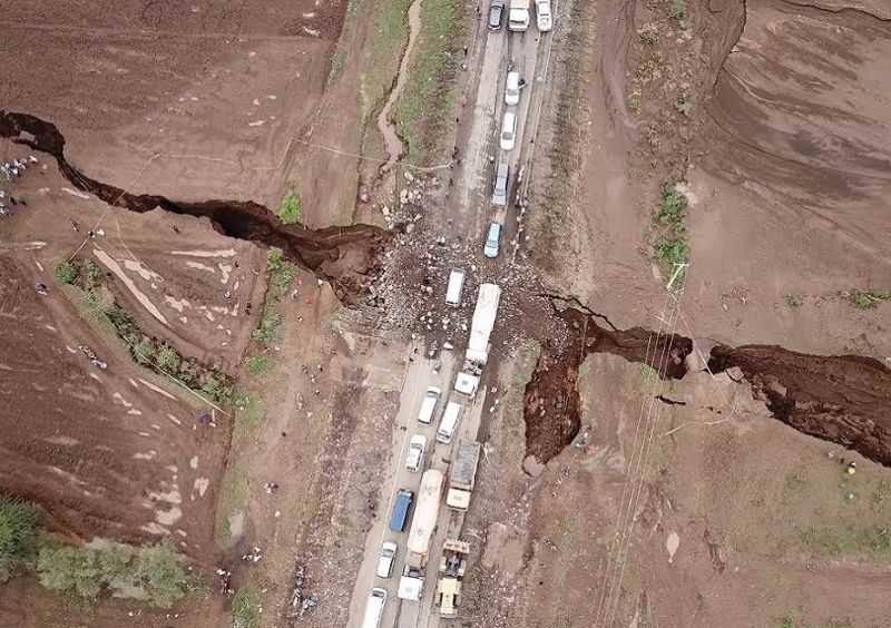 A Gigantic Crack Appears To Split Africa In Half Leaving a Massive 50